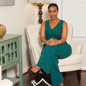 Meet your Posher, Alicia